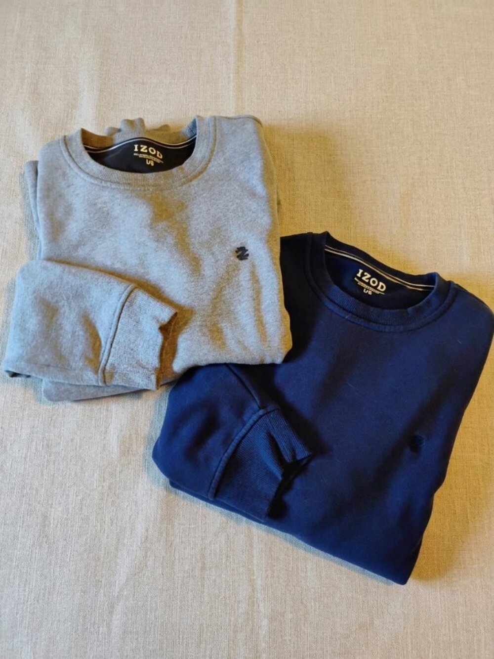IZOD Men’s Sweatshirt Bundle – Size L Gray + Blue